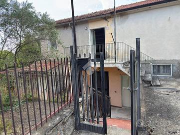 CASA INDIPENDENTE A SAN MARTINO VALLE CAUDINA