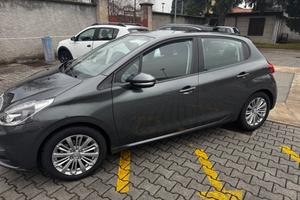 Peugeot 208 PureTech 82 5 porte Allure neopatentat