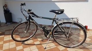 Bicicletta Gran Turismo