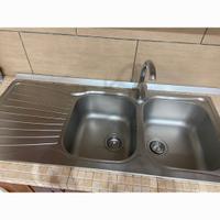  piano cottura e lavabo