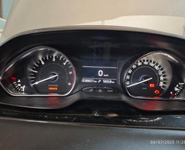 Peugeot 208 1.4 HDi allure full optional  navi
