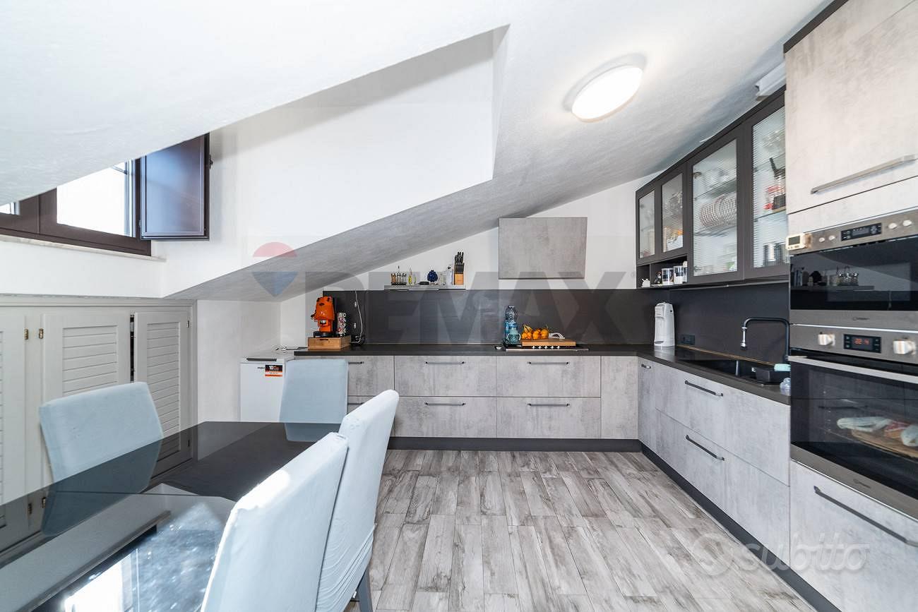 Apartment in Aci Sant'Antonio, Catania - Altro