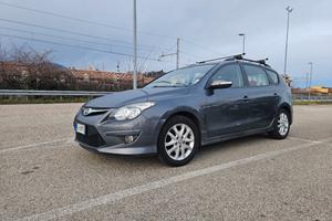 Hyundai i30 crdi comfort wagon