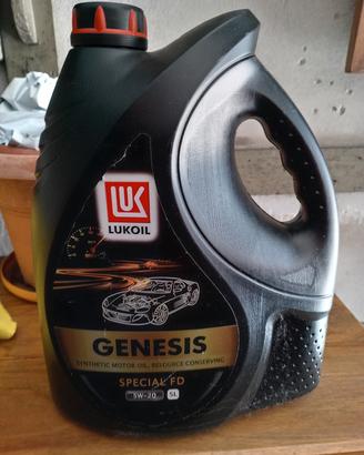 Olio motore per auto a benzina