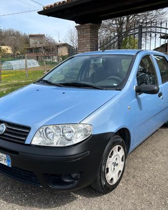 Fiat Punto benzina/metano ok NEOPATENTATI