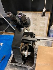 Microscopio ottico Leitz