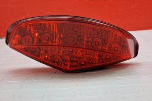 FARO POSTERIORE DUCATI MONSTER 2008 2009 696 2010