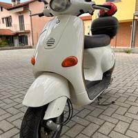 Vespa 50 svooter