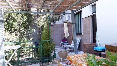 Dependance con giardino