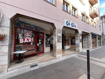 NEGOZIO A ROVERETO