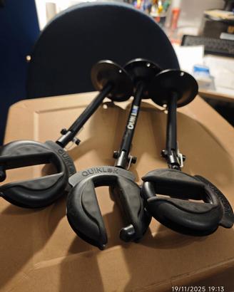 Supporti chitarra a muro