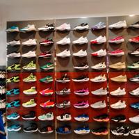 Arredamento negozio sportivo