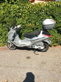 Piaggio X8 200