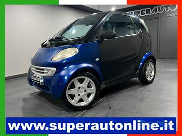 Smart fortwo coupe Fortwo 0.8 cdi Smart&Pulse