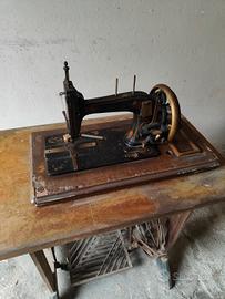 macchina da cucire vintage