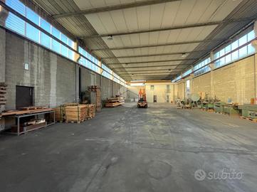 CAPANNONE A ALBANO SANT'ALESSANDRO