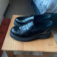 Eleganti Mocassini Neri Lucidi