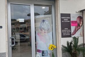 Attività commerciale parrucchiera