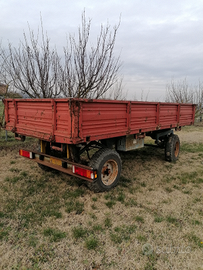 Rimorchio agricolo usato Mutti