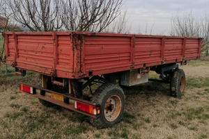 Rimorchio agricolo usato Mutti