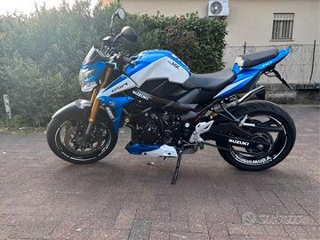 SUZUKI GSR 750 ABS
