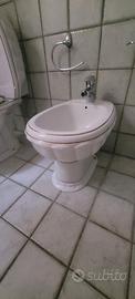 Sanitari bagno, profilo oro