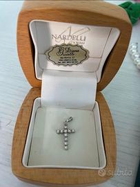 Croce Nardelli in oro bianco 18kt con diamanti