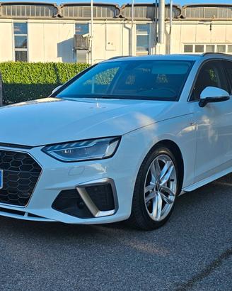 Audi A4 Avant 40 TDI quattro S tronic S Line