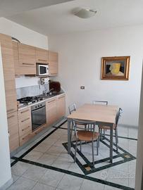 Grande appartamento con 3 camere e posto auto