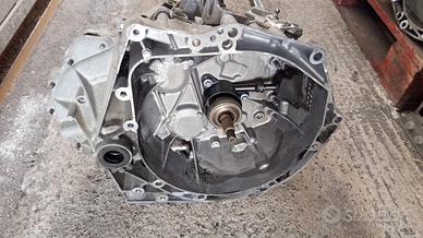CAMBIO PEUGEOT 3008 1,6 HDI CODICE 20EA33 ANNO 201