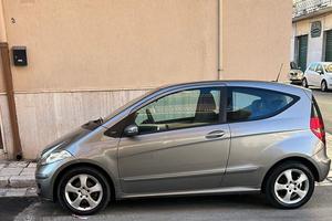 Mercedes Classe A 160 diesel anno 2009 con 2