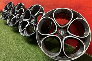 Cerchi Alfa Romeo Stelvio SUPER Q4 Gomme 255 45 20