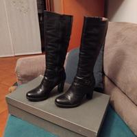 Stivale nero giardini 