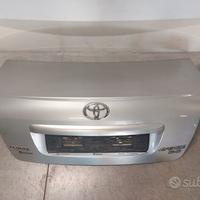 Baule bagagliaio Toyota Avensis berlina 2.2 diesel