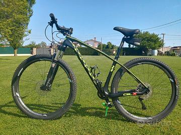 Mountain bike Olimpia CLX29 in carbonio