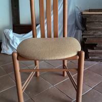 3 sedie in legno con seduta in tessuto