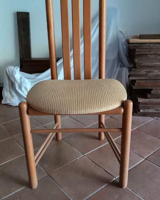 3 sedie in legno con seduta in tessuto