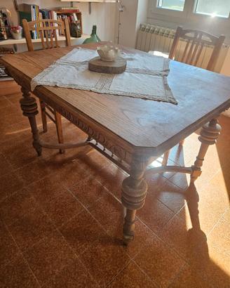 Tavolo antico in legno massello di quercia