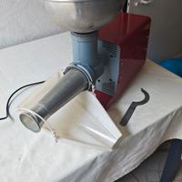 Macchina spremi pomodori