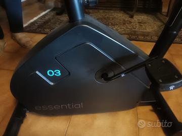 cyclette nera, Domyos Essential 03 Decathlon