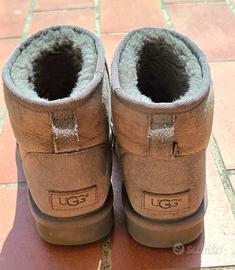Ugg grigi  