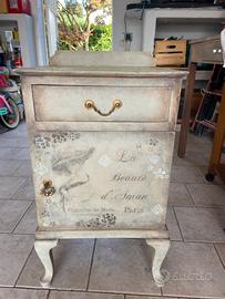 Comodino shabby