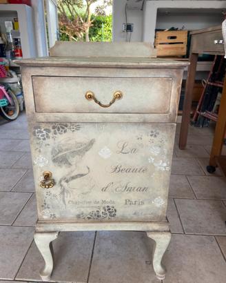 Comodino shabby