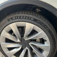 4 gomme Michelin 255/40/R20 - 2025 - Km. 7000