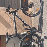 Mountain bike Scott