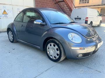 Volkswagen New Beetle 1.6 benzina 102CV 2007