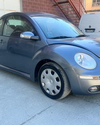 Volkswagen New Beetle 1.6 benzina 102CV 2007