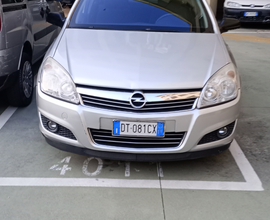 Opel Astra 1700 cosmo cdti 2009