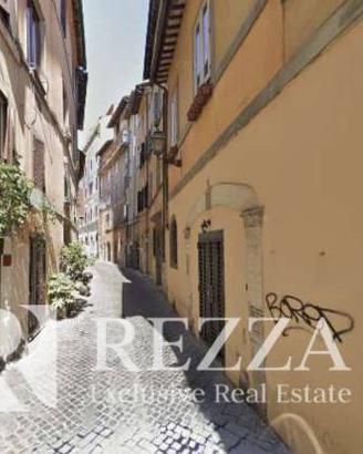 Immobile di 390 m² con più di 5 locali a Roma