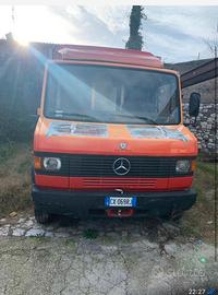 Foodtruck Mercedes 609d